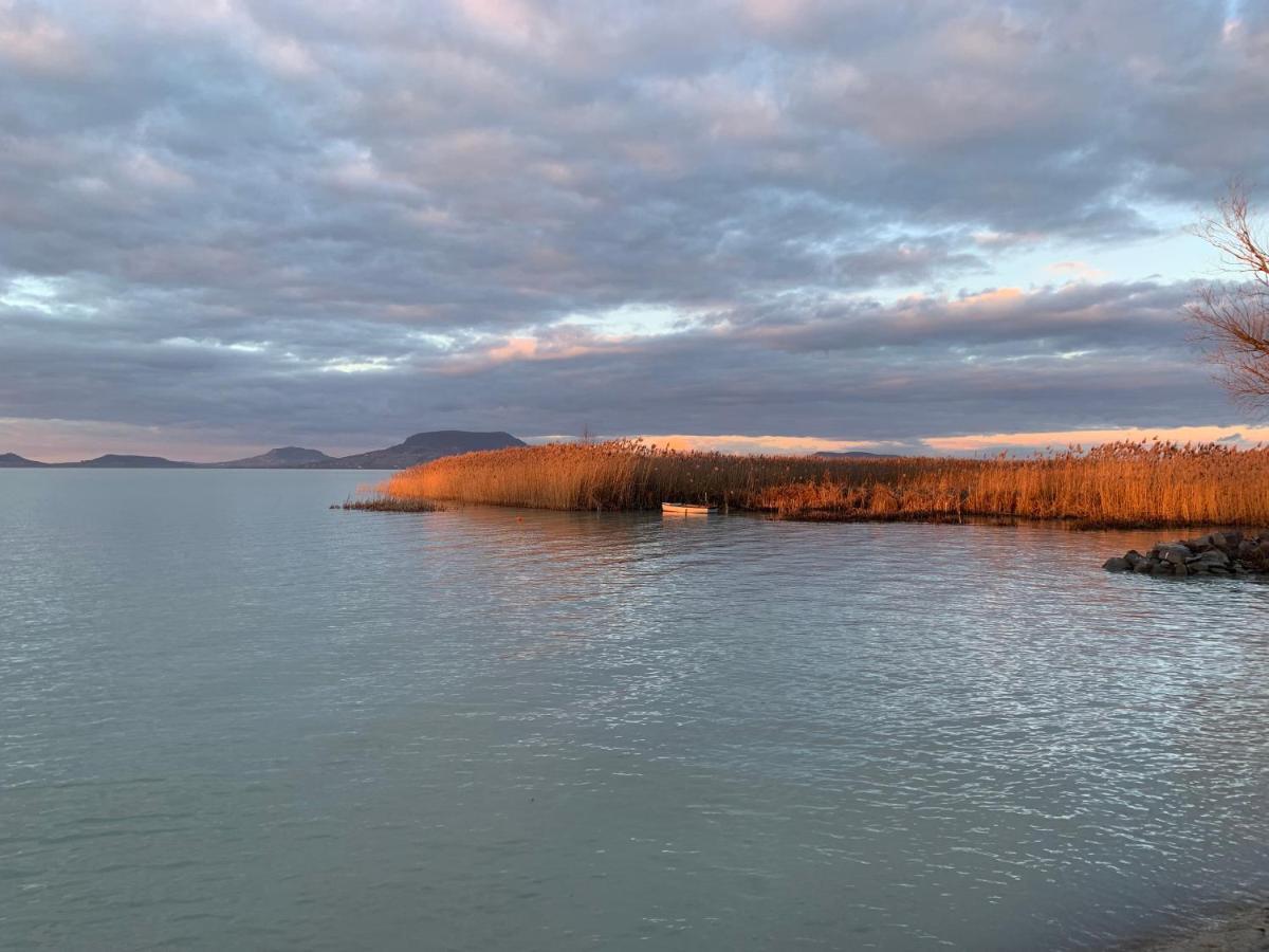 Topart Apartman I Balatonfenyves Zewnętrze zdjęcie